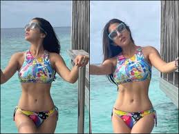 Sara Ali Khan Sizzles In Colourful Bikini As She Enjoys Exotic Vacation In  Maldives. See Photos