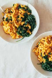 Or try crispy cubes of pancetta, which give it both texture and richness that can only come from bacon's italian cousin. How To Make Boxed Mac And Cheese Better Easy Mac And Cheese Upgrades