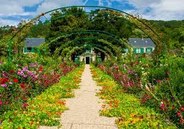 Day Trip From Paris To Giverny Gardens