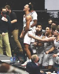 Our staff checks the internet each day to locate and link to articles from various online media sources from around the state and beyond. Espn On Twitter I Ve Always Wanted To Run Up On The Table After A Game Winner Like Kobe Or D Wade Jalen Suggs Finalfour