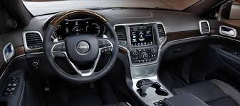 jeep grand cherokee interior features