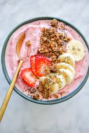 strawberry banana smoothie bowl fed fit