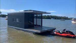 extra large pontoon boat houseboat
