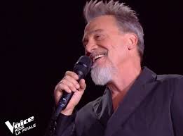 (c) 2012 capitol music france. Florent Pagny The Voice A Very Distant And Not Very Available Coach Alban Bartoli Balances On His Behavior Oi Canadian
