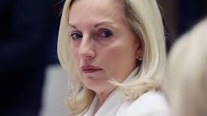 Holgate, australia post tarihindeki ilk kadın ceo'dur. Former Australia Post Ceo Christine Holgate Blasts Pm In Senate Inquiry