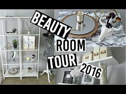 Видео beauty office and closet room tour