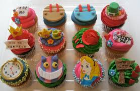 What a fun fun birthday party idea it was ! Alice In Wonderland Cupcakes Disney Every Day