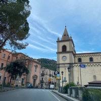 Situated in francavilla di sicilia, this villa is 0.1 mi (0.1 km) from taormina coast and within 3 mi (5 km) of capuchin monastery and church of san paolo. Francavilla Di Sicilia
