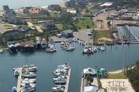 Sabine marina offers annual and monthly rentals ranging from $12 to $13 per foot. Chico Marina In Pensacola Fl United States Marina Reviews Phone Number Marinas Com