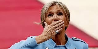 Née en 1953, brigitte macron, née trogneux, est l'épouse du huitième président de la république, emmanuel macron. Frankreichs Prasidentengattin Brigitte Macron Tritt In Comedy Serie Auf