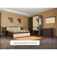 Комплектите за спални включват перфектната комбинация от мебели като легло, гардероб, скрин, нощни шкафчета. Spalnya Parizh V Komplekt S Garderob S Plzgashi Se Vrati Noshni Shkafcheta I Skrin