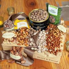 ultimate nuts to share crate food gift