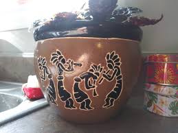 paint an already glazed ceramic pot