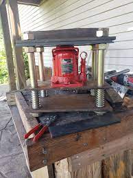 Diy pneumatic bearing press project is a magnificent diy tool that can assist an individual. Skookum Diy Mini Hydraulic Press Skookum