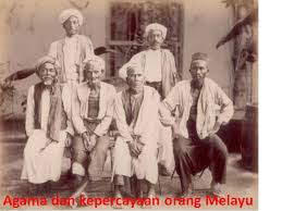 Sejak sekian lama, pelbagai teori yang menafikan hakikat masyarakat melayu berasal dari alam kepulauan melayu, ditampilkan oleh ramai sarjana dan sejarawan barat. Agama Dan Kepercayaan 0rang Melayu Asal Usul Orang Melayu