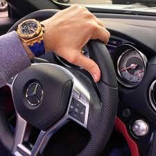 Image result for foto uomo con rolex