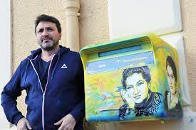 Côte-d'Or - Insolite . Du street art sur des boîtes aux lettres en hommage  à Simone Veil