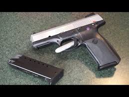 ruger sr40 40 s w pistol tabletop