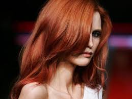 Golden copper hair is a pale copper red hair color revved up with lighter babylights that blend effortlessly for a warm hair color that borders on the edge of rose gold. Best Copper Hair Color Ideas