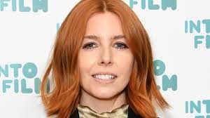 stacey dooley debuts curly hair