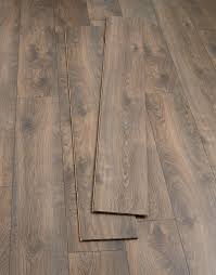 umber oak laminate flooring