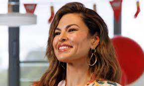 eva mendes shares a hilarious look into