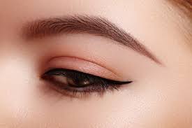 top 5 eyeliner tips for small eyes