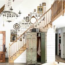 16 Staircase Gallery Wall Ideas To