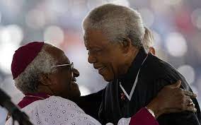 Anti-apartheid icon Desmond Tutu dies ...