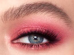 pink smokey eye