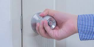 For households with small children or persons suffering from medical conditions which could result in the need for help once inside the room, one. Door Knob Turns But Won T Open How To Fix Jammed And Stuck Locks