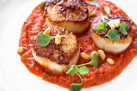 pan seared scallops with roasted red