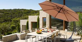 The Best Cantilever Umbrellas For Your