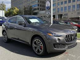 new 2023 maserati levante gt 4d sport