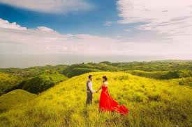 Antara so sweet dan epic. 15 Dramatic Pre Wedding Photoshoot Locations In Indonesia