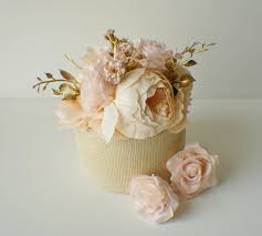 silk or sugar flowers for your cake