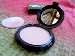 elle 18 glow compact pearl review