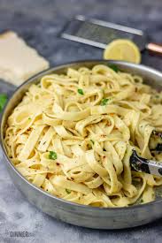 Lemon Garlic Pasta Recipe - The Dinner Bite