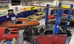 We come from more than 20 years of automotive repair shops. Lift Rental Mechanic Self Serve Shop South Florida Automotive Lift Rentals South Florida