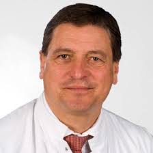 Dr. h.c. <b>Michael Beyer</b>, Chefarzt der Klinik für Herz- und Thoraxchirurgie, <b>...</b> - 13294578_preview