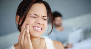 Toothache and jaw pain can occur due to grinding, tooth abscess, and others. How To Relieve That Pain In Your Jaw Premier Health