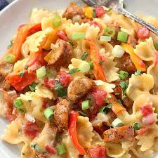 cheesy sausage and peppers pasta