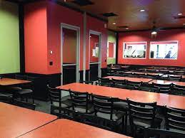 picture of round table pizza clubhouse