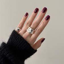 burgundy nail ideas that bring autumn