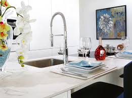 get striking quartz countertops in toronto