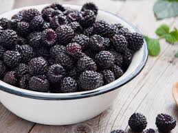 Trailing blackberry (also called dewberry) is grown mainly in the south. Black Raspberry Vs Blackberry What S The Difference