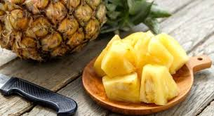 pineapple irritates your mouth