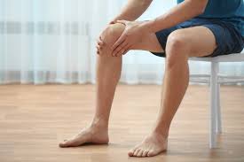 how to treat knee pain redbud