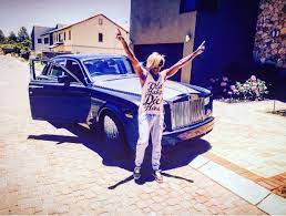 It's not hard not love of of sa's best choreographers. Somizi Mhlongo Shows Off His Cars Include Rolls Roys