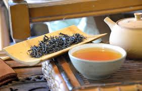 Kukicha (茎茶), or twig tea, also known as bōcha (棒茶), is a japanese blend made of stems, stalks, and twigs.it is available as a green tea or in more oxidised processing. Shui Meiren Shui Mei Ren 1960